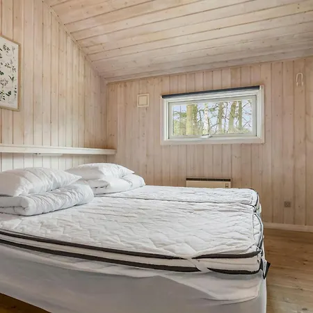 Feriehus Holiday home Tørveskæret Nexø IX *